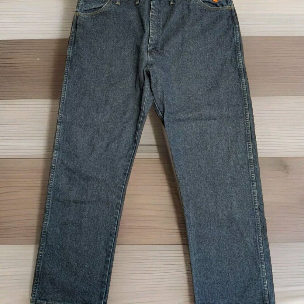 Wrangler FR Flame Resistant 13Original Fit Mens Size 42X32 Dark Wash Jeans Cat2